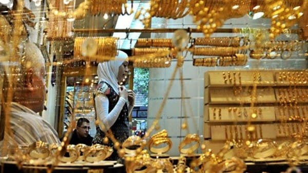أسعار الذهب في مصر تسجل مستويات تاريخية رغم استقرار الدولار