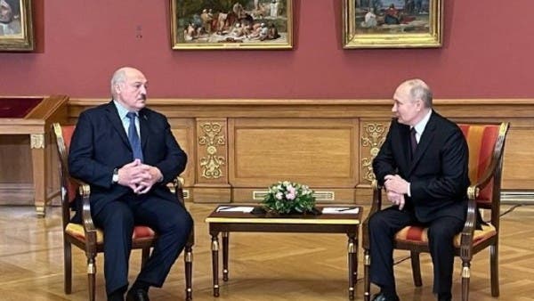 في سانت بطرسبرغ.  محادثات بوتين مع نظيره البيلاروسي.