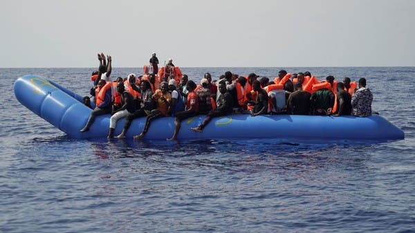 مقتل 4 أشخاص وإنقاذ 39 شخصًا بعد غرق سفينة مهاجرين قبالة جزيرة يونانية