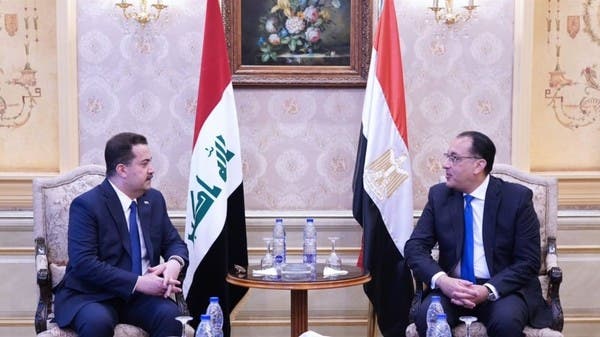 خلال زيارة رسمية لمصر.  السيسي يستقبل رئيس الوزراء العراقي