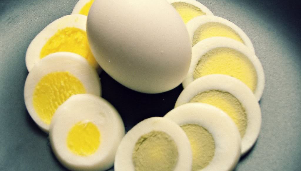 كم مدة سلق البيض؟