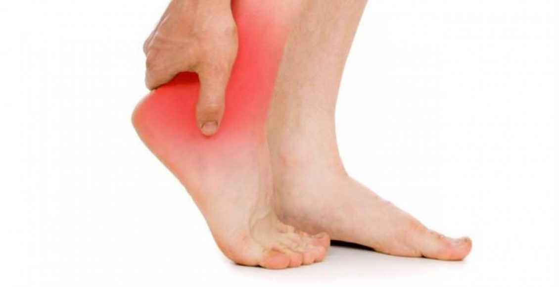علاج آلام القدمين بعد المشي